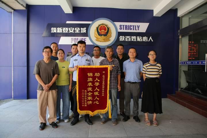 慈溪三位师傅的最新动态，小巷中的美味探险之旅