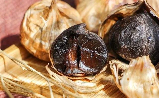 黑蒜价格揭秘，探寻自然美景之旅与内心宁静的价值几何？