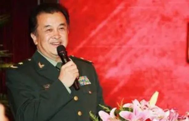 黄宏，时代之星闪耀光芒