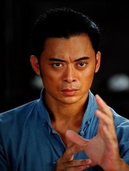 二龙演员，舞台到荧屏的转变之路，自信与成就感的彰显
