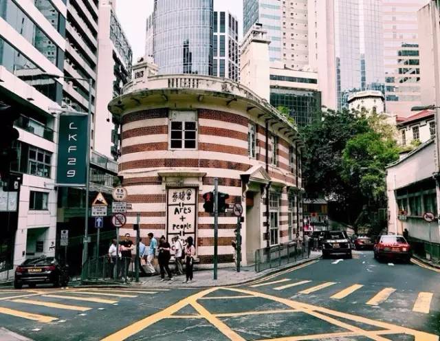 大香港最新高科技产品引领未来生活变革