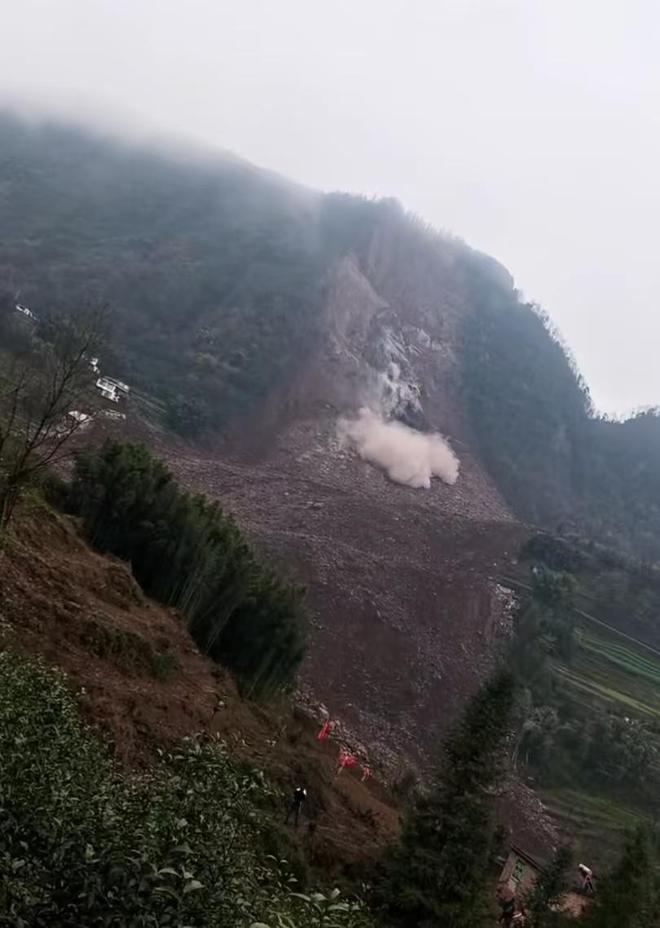 宜宾山体滑坡最新情况，探索自然美景背后的挑战之旅